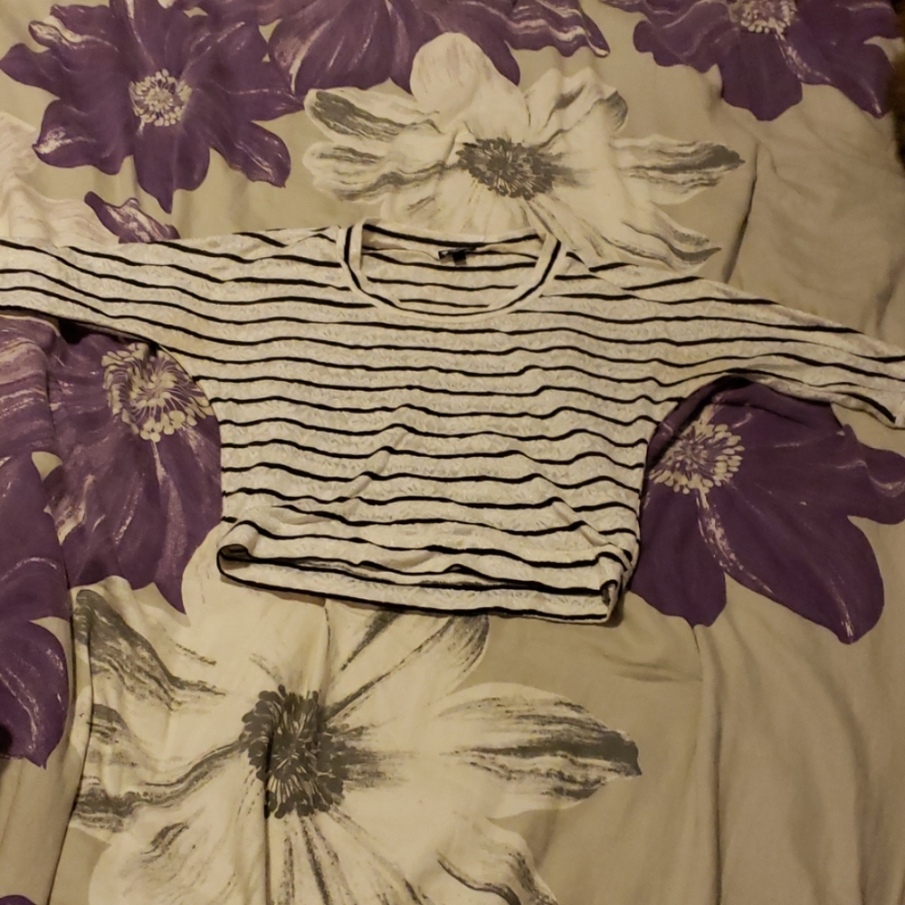 Med sleeve shirt